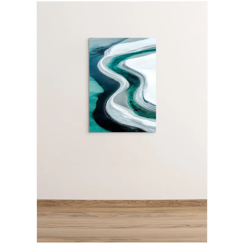 Αέρινη Παραλία: Γεωμετρική Φύση σε Ακουαρέλα