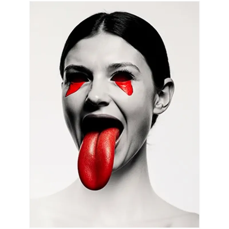 Γυναικείο Πορτραίτο Dark Art Ασπρόμαυρο με Κόκκινο