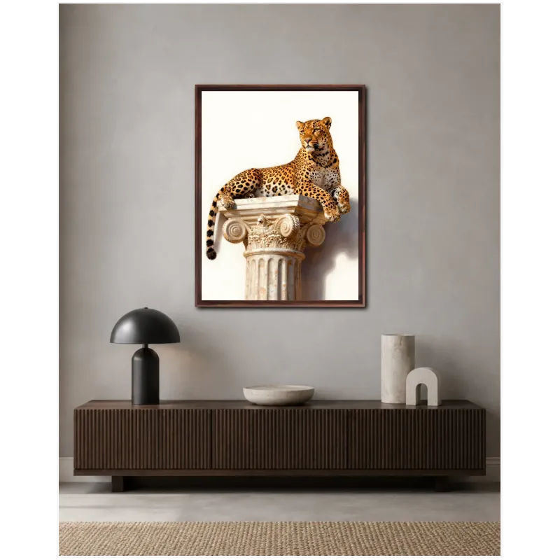Λεοπάρδαλη σε Αρχαία Κολόνα Επιβλητικός Πίνακας σε Χρυσό και Λευκό