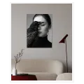 Γυναίκα με Κοράκι Ασπρόμαυρο Καλλιτεχνικό Πορτραίτο
