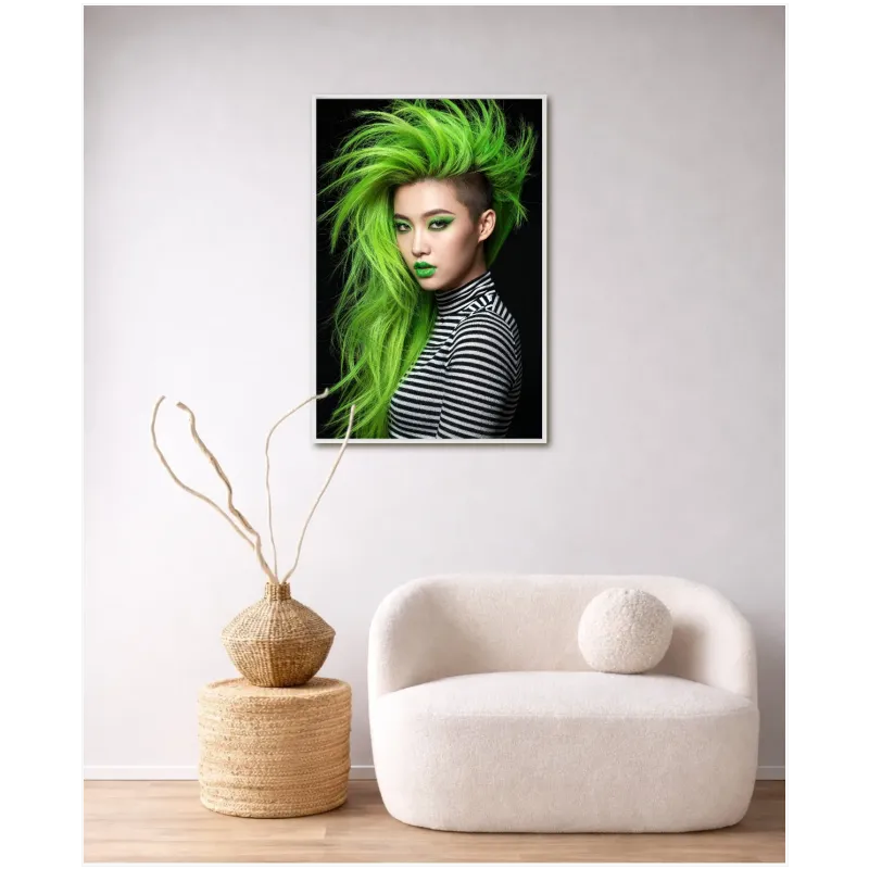 Πορτραίτο Γυναίκας Neon Punk με Πράσινα Μαλλιά